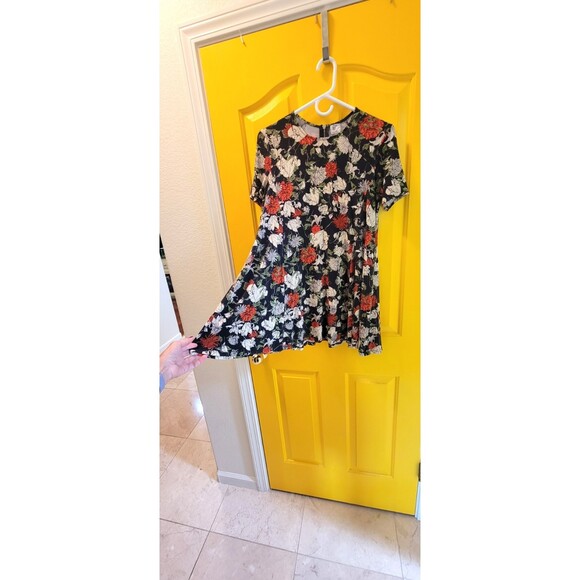 Zara Floral Dress - Picture 4 of 6